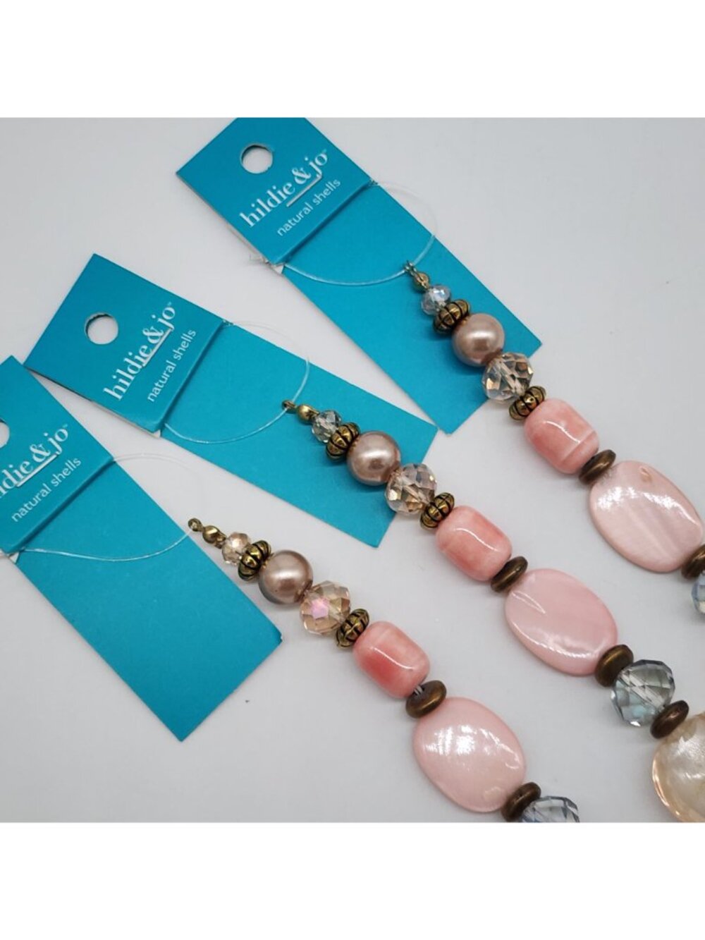 Hildie & Jo Natural Shell Pink Beaded Jewelry String Set For Crafting & DIY - Picture 4 of 4